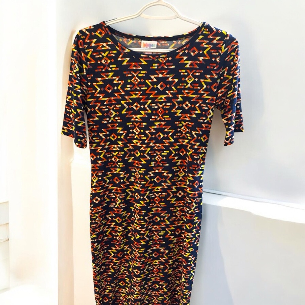 NWT LuLaRoe JuliaGeometric Pattern Dress Orange Black and Yellow Short Sleeve S